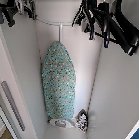 Cosy Guest Room In A Family Home With Free Parking EDI Buitenkant foto